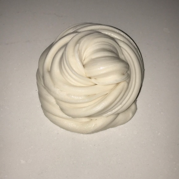 white scented slime - Picture 2 of 3